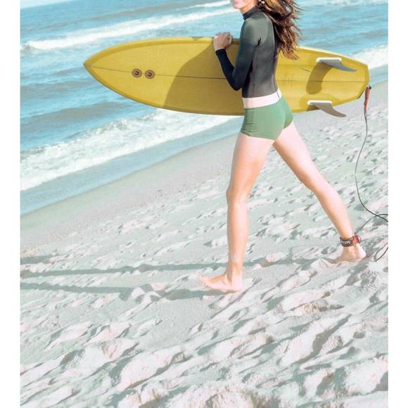 NEW OLIVE SURF the lauren wetsuit in noir - dune - dirtymartini - Picture 3 of 4